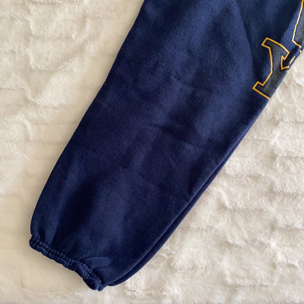 SOLD - Picture 4 of 5